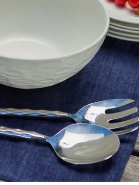 New in box. Michael Wainwright truro platinum salad servers